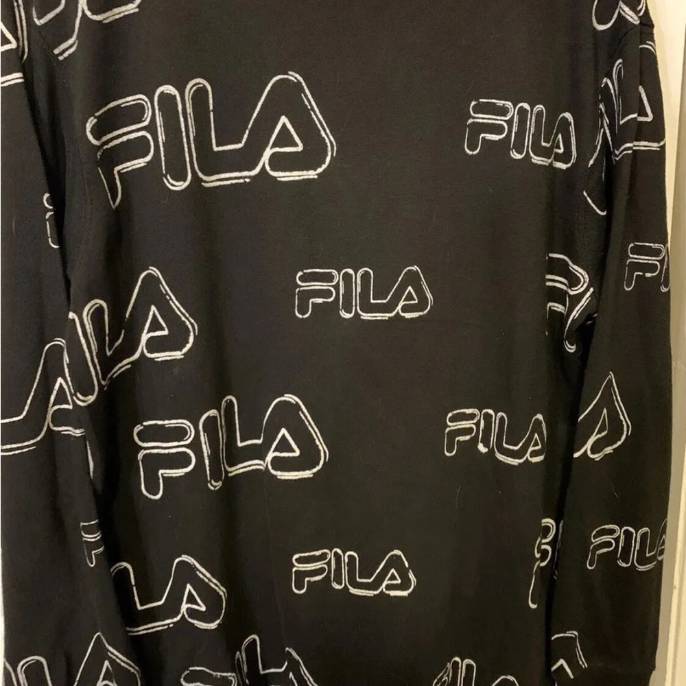 Fila Men's Black and White Logo Long Sleeve T shirt pullover‎